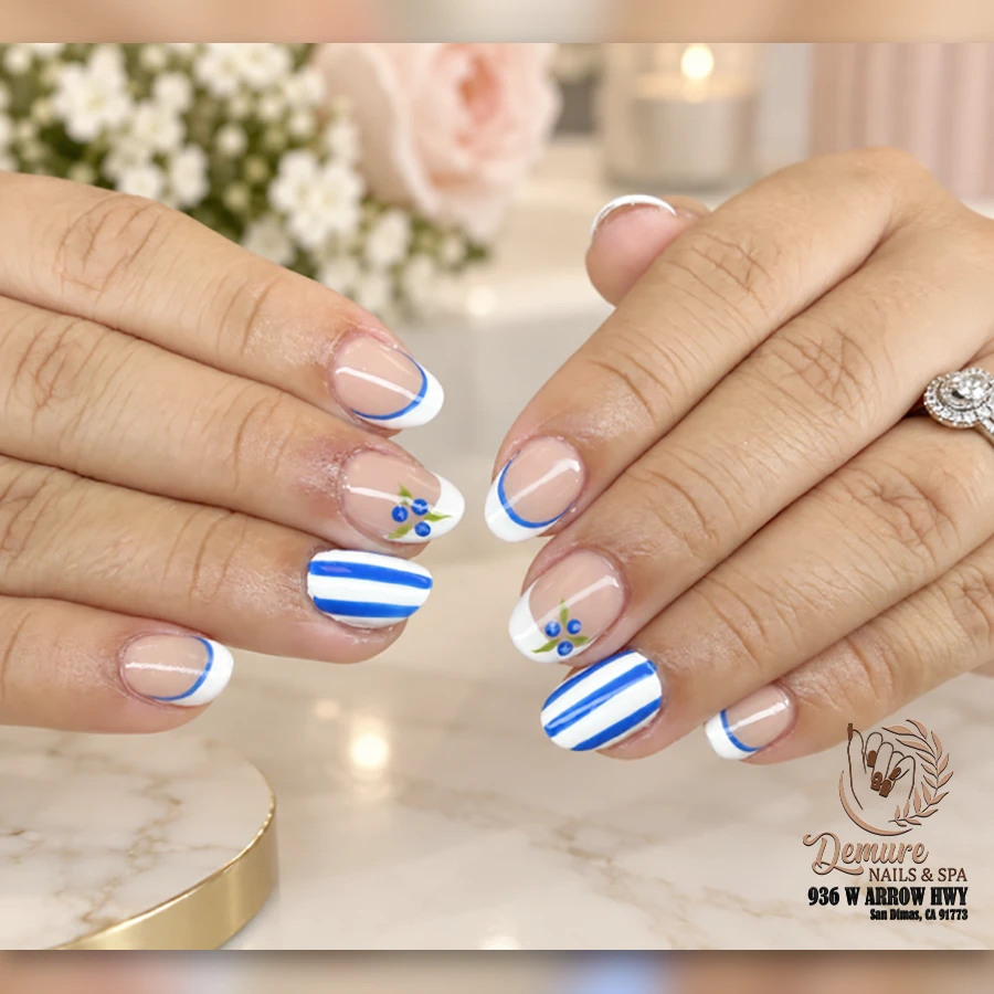 September nail trends and seasonal nail designs